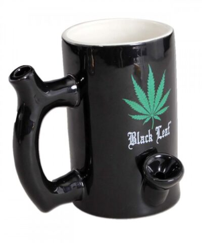 Sort keramik kop med bong-design og cannabisblad motiv fra Black Leaf.