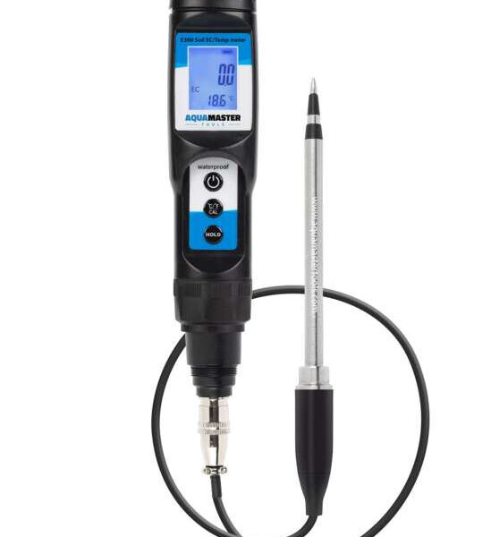 Aqua Master Tools EC- og temperaturmåler, designet til præcis vandanalyse i vækstsituationer.